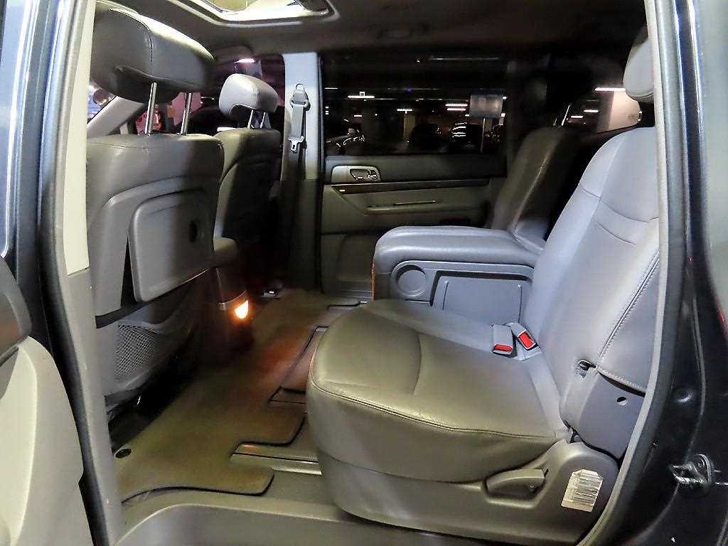 KG모빌리티(쌍용) 코란도 코란도투리스모 4WD GT 11인승 이미지 7