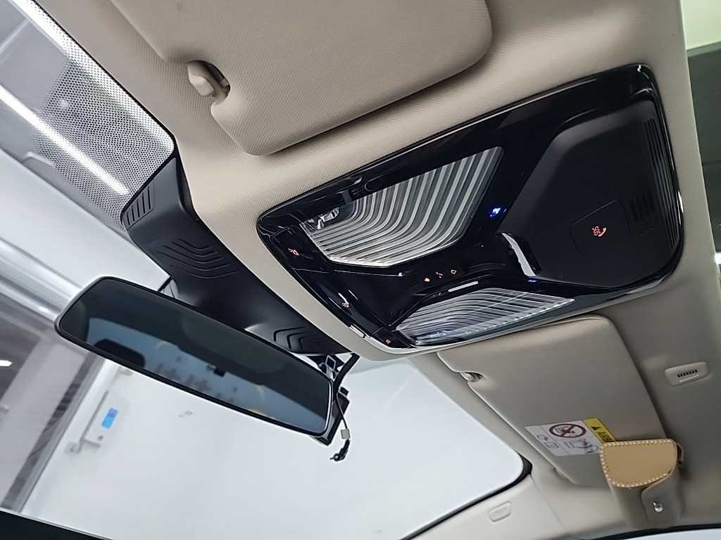 BMW 5시리즈 5시리즈 (G30) 523d M 스포츠 이미지 17