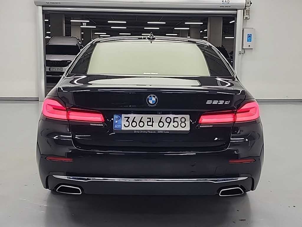 BMW 5시리즈 5시리즈 (G30) 523d M 스포츠 이미지 3