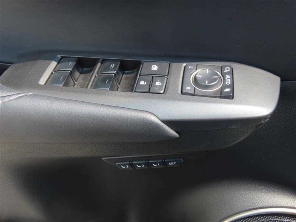 렉서스 NX NX 300h 이그제큐티브 이미지 12