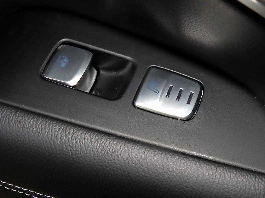 제네시스 G70 더 뉴 G70 가솔린 2.5T 4WD 이미지 14