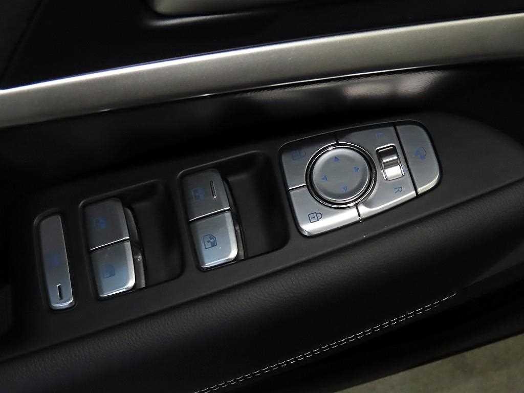 제네시스 G70 더 뉴 G70 가솔린 2.5T 4WD 이미지 15