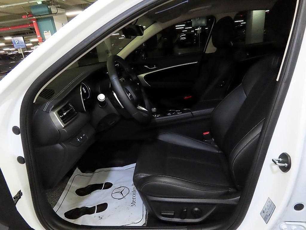 제네시스 G70 더 뉴 G70 가솔린 2.5T 4WD 이미지 6