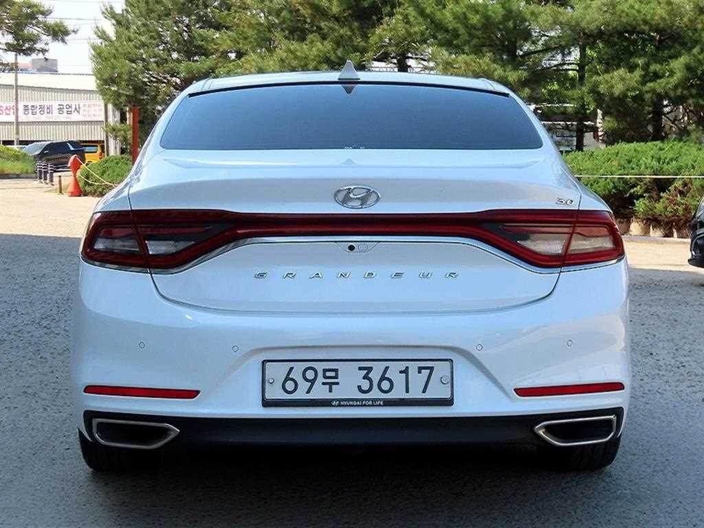 현대 그랜저 그랜저 IG 2.4 GDI 프리미엄 스페셜 이미지 4