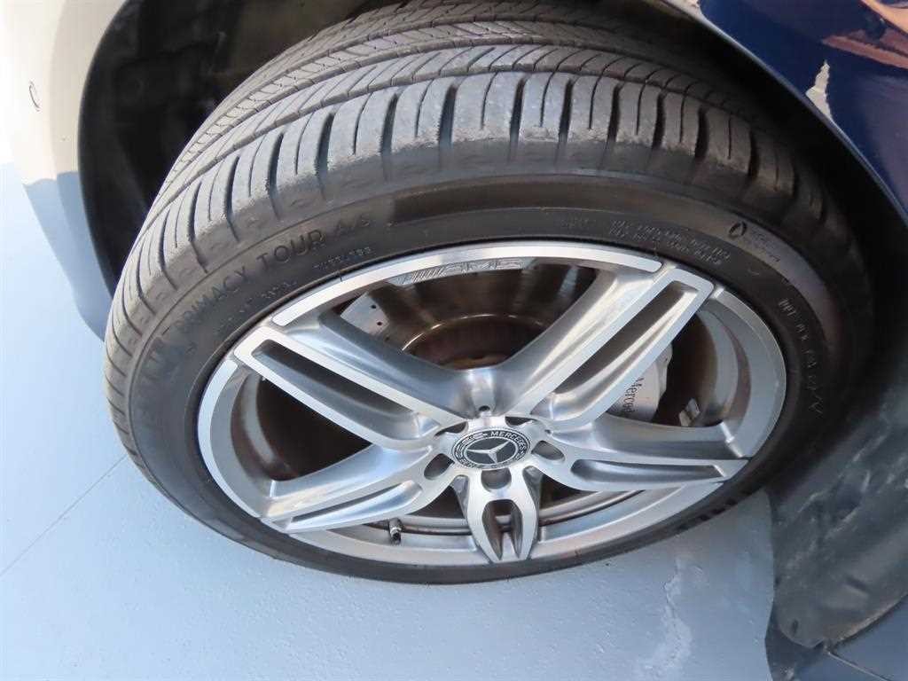 벤츠 E 클래스 E-클래스 W213 E220d 쿠페 이미지 20