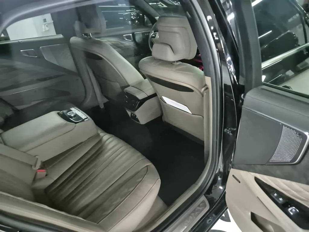 기아 K8 뉴 K8 3.5 AWD 플래티넘 이미지 12