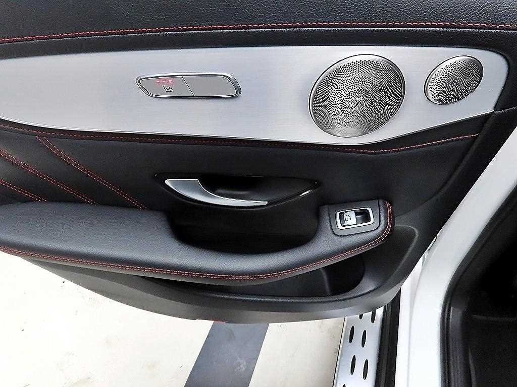 벤츠 GLC 클래스 GLC클래스 X253 AMG GLC 43 4MATIC 이미지 12