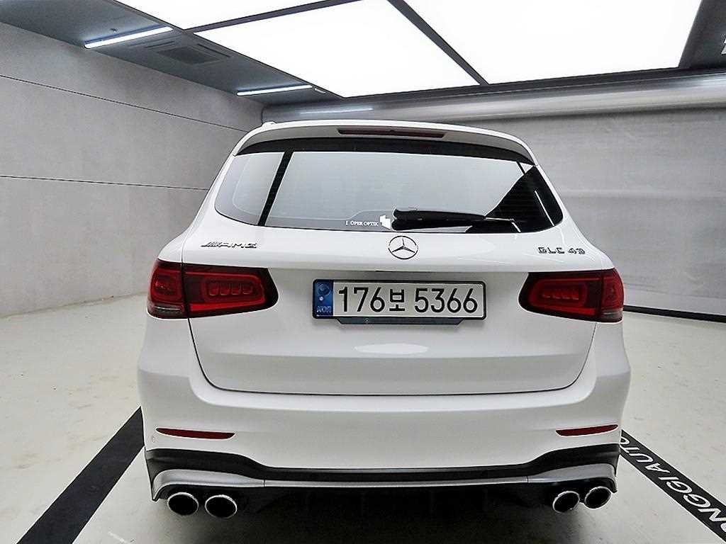 벤츠 GLC 클래스 GLC클래스 X253 AMG GLC 43 4MATIC 이미지 3