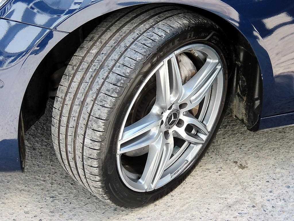 벤츠 E 클래스 E-클래스 W213 E300 4MATIC 익스클루시브 이미지 20