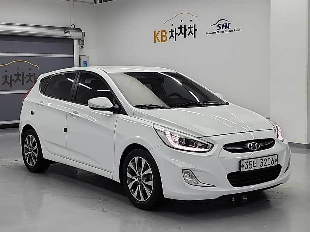 현대 엑센트 엑센트신형 위트 1.6GDI 프리미엄 이미지 2