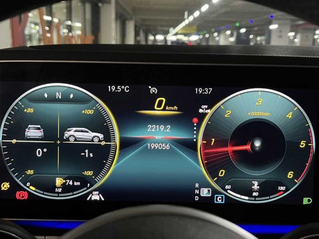 벤츠 GLE 클래스 GLE 클래스 W167 GLE 300d 4MATIC 이미지 16