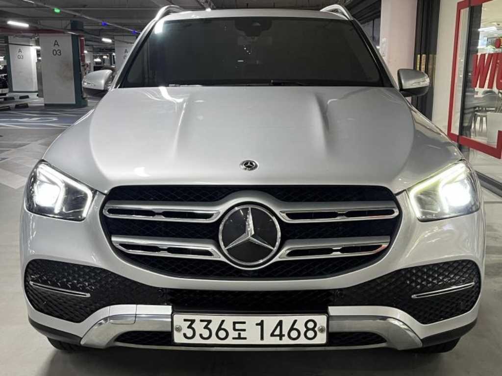 벤츠 GLE 클래스 GLE 클래스 W167 GLE 300d 4MATIC 이미지 2