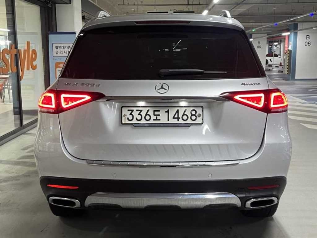 벤츠 GLE 클래스 GLE 클래스 W167 GLE 300d 4MATIC 이미지 5