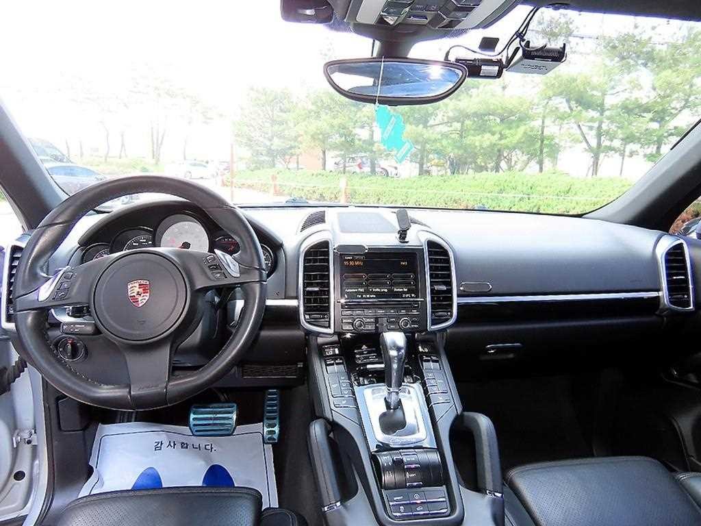 포르쉐 카이엔 뉴 카이엔 4.8 S 이미지 7