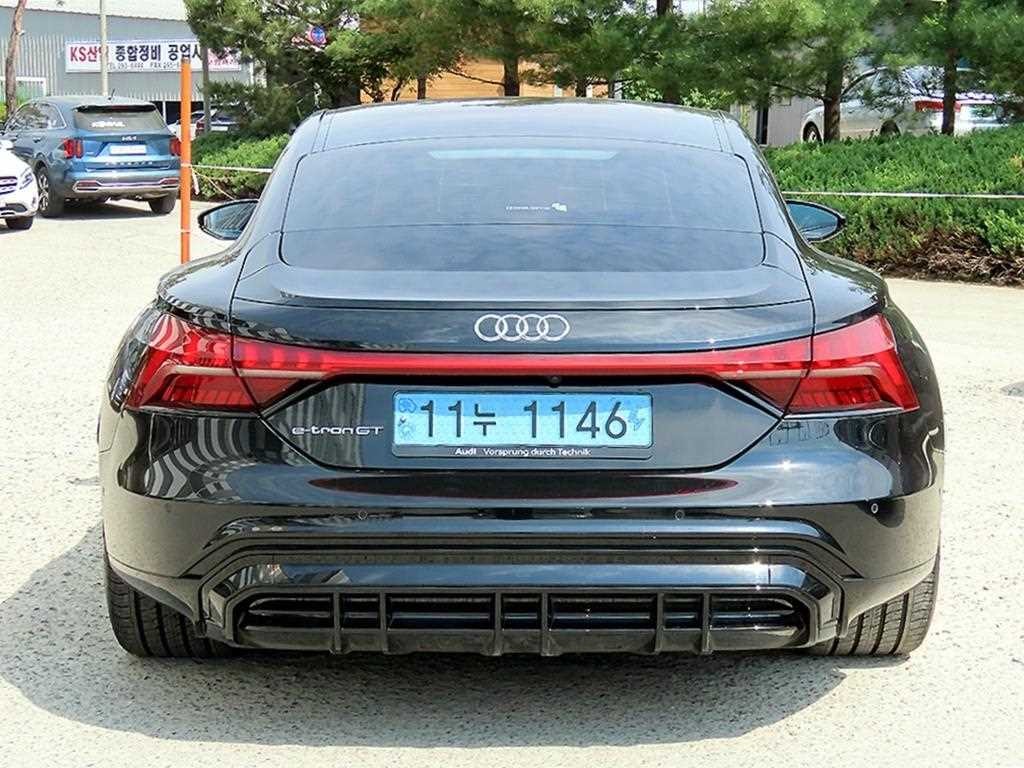 아우디 e-트론 GT GT 콰트로 프리미엄 이미지 4