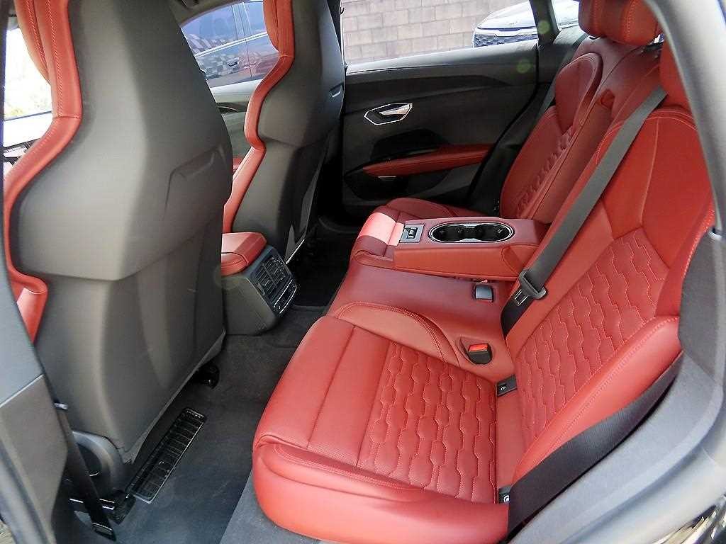 아우디 e-트론 GT GT 콰트로 프리미엄 이미지 6