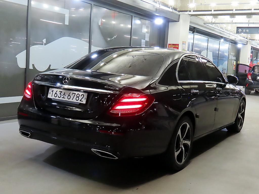 벤츠 E 클래스 E-클래스 W213 E250 아방가르드 이미지 4