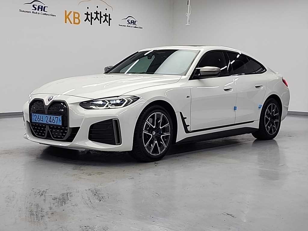 BMW i4 M50 프로 이미지 1