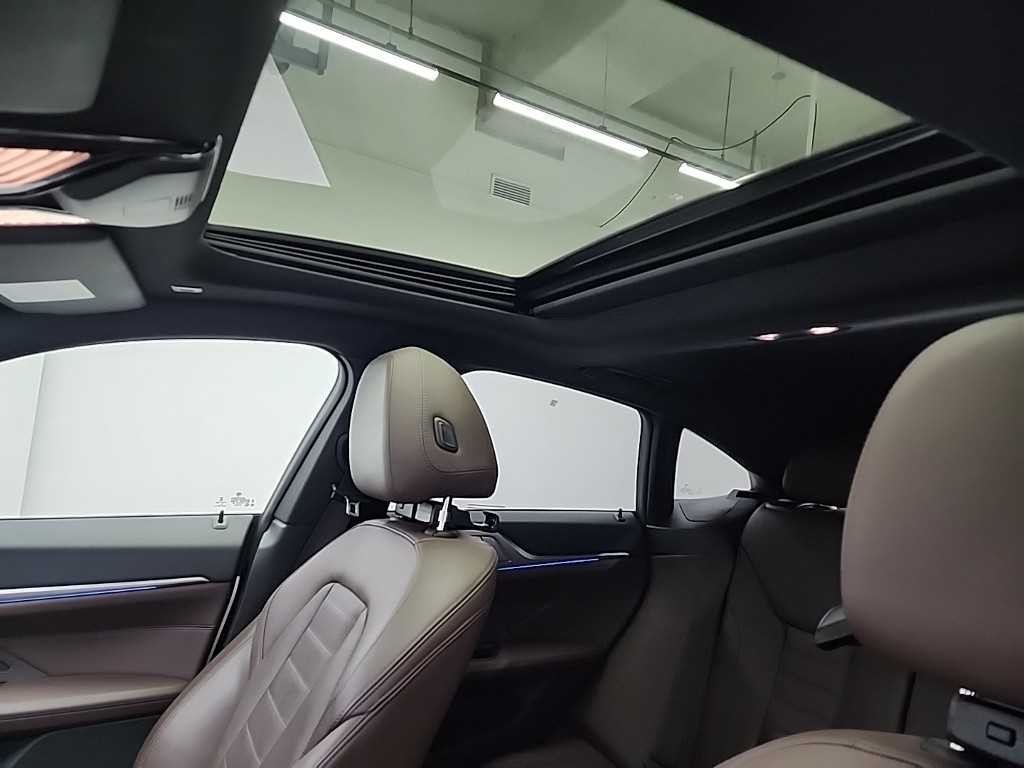 BMW i4 M50 프로 이미지 14