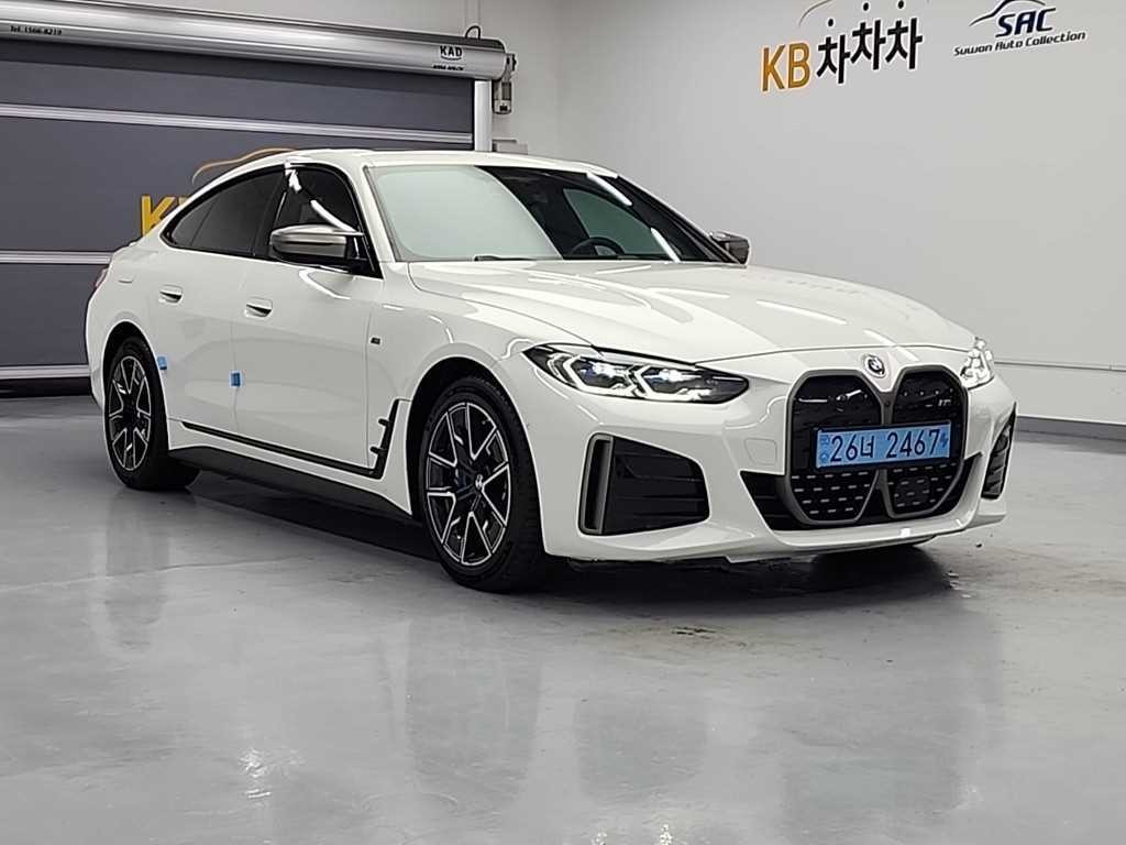 BMW i4 M50 프로 이미지 4