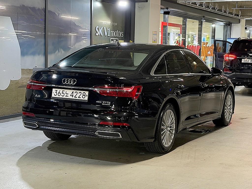 아우디 A6 A6 (C8) 45 TFSI 콰트로 프리미엄 이미지 4
