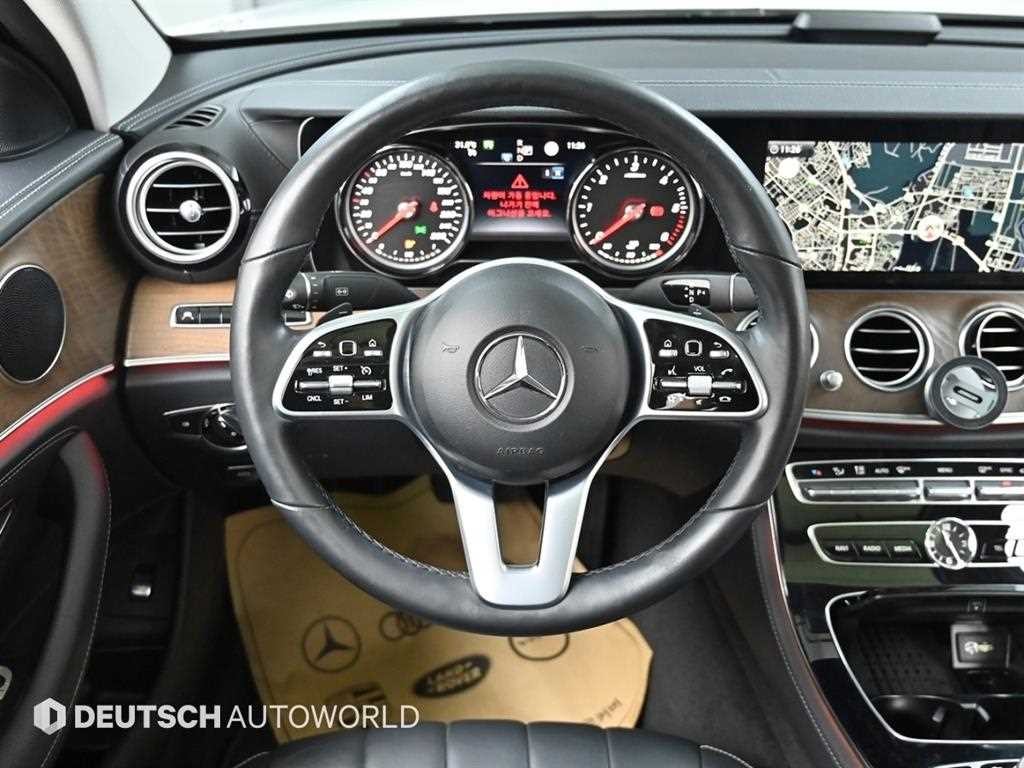 벤츠 E 클래스 E-클래스 W213 E220d 4MATIC 익스클루시브 이미지 13