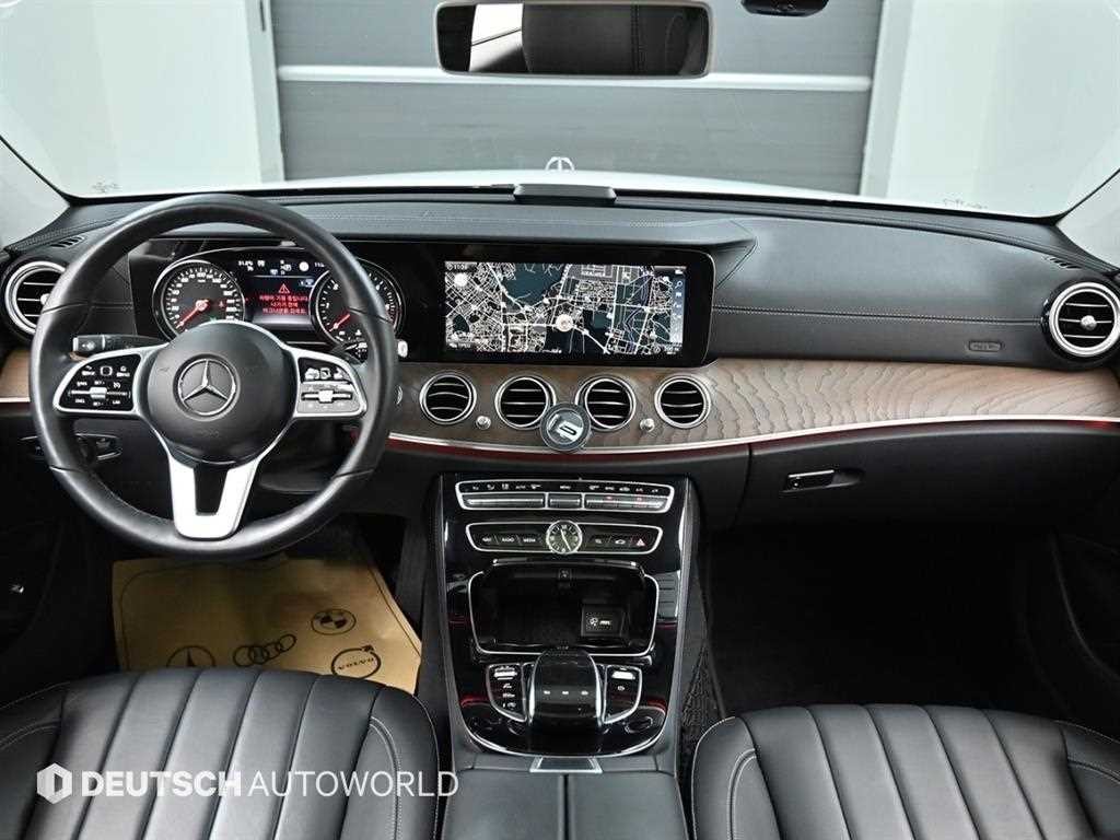 벤츠 E 클래스 E-클래스 W213 E220d 4MATIC 익스클루시브 이미지 7