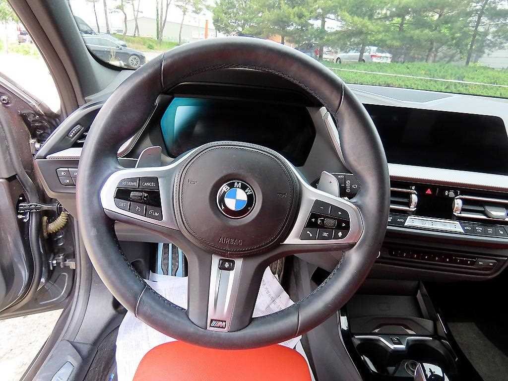 BMW 1시리즈 1시리즈 (F40) 120i M 스포츠 이미지 8