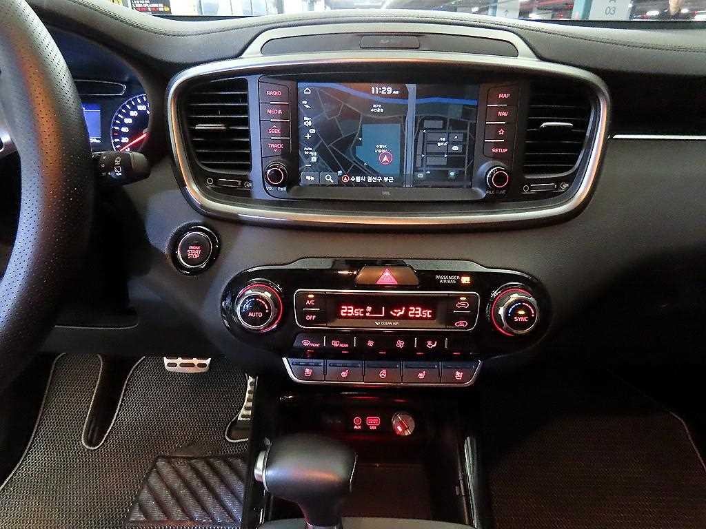 기아 쏘렌토 더 뉴 쏘렌토 디젤 2.2 2WD 노블레스 스페셜 이미지 11