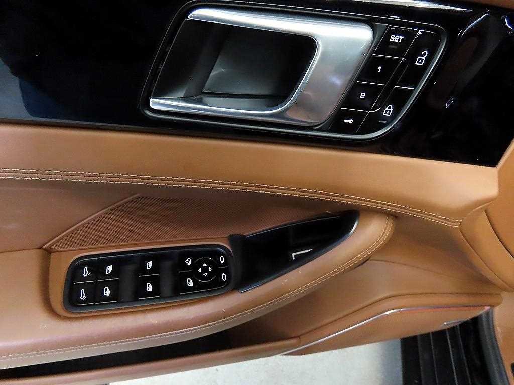 포르쉐 파나메라 파나메라(971) 4.0 GTS 이미지 12