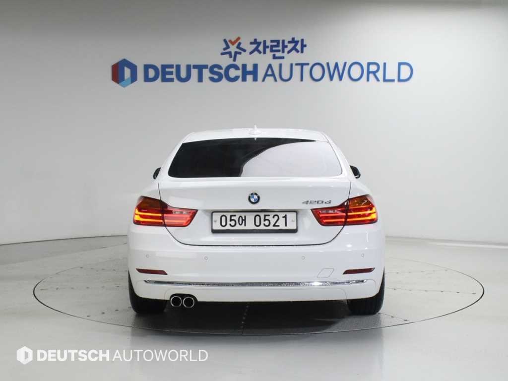 BMW 4시리즈 4시리즈 (F32) 420d 그란쿠페 럭셔리 이미지 4