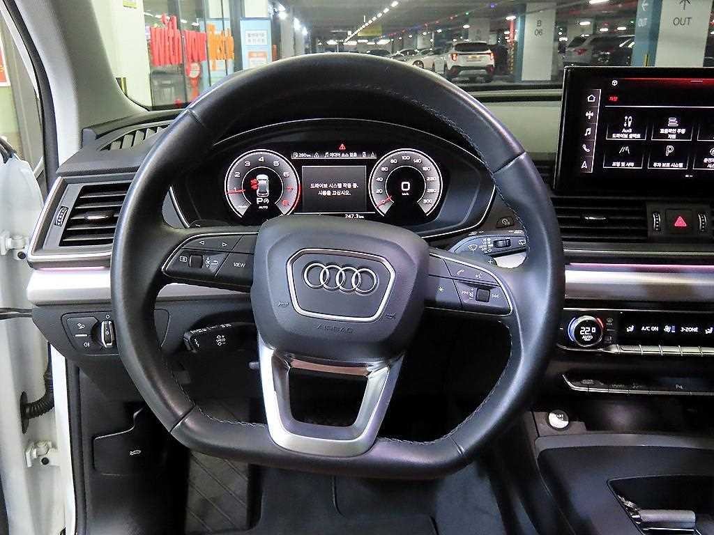 아우디 Q5 Q5 (FY) 45 TFSI 콰트로 프리미엄 스포트백 이미지 8