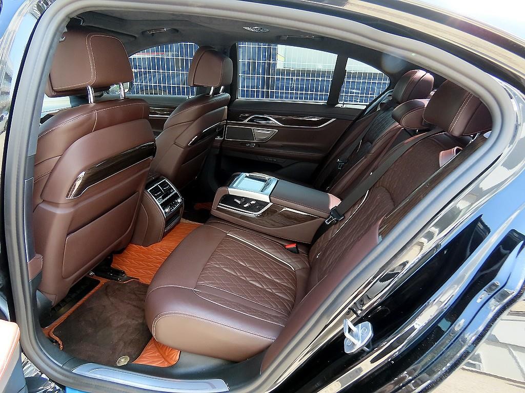 BMW 7시리즈 7시리즈 (G11) 745e sDrive 디자인 퓨어 엑설런스 이미지 6