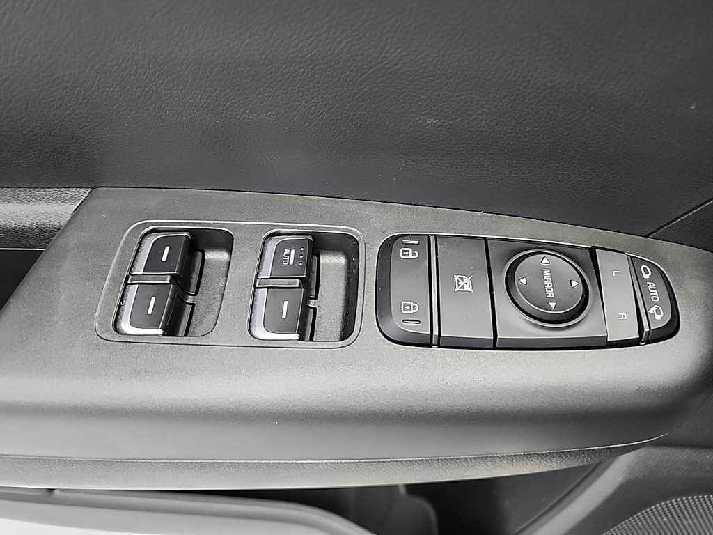 기아 스포티지 스포티지 더 볼드 2.0 디젤 4WD 트렌디 이미지 15