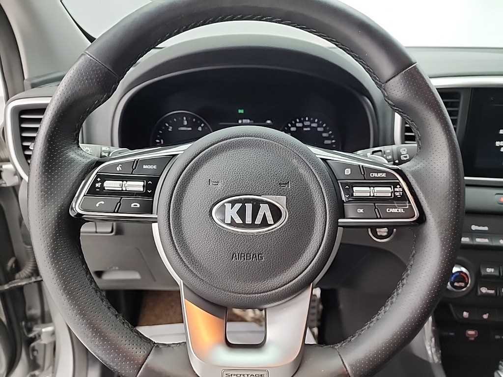 기아 스포티지 스포티지 더 볼드 2.0 디젤 4WD 트렌디 이미지 9