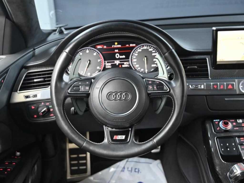 아우디 S8 4.0 TFSI 콰트로 이미지 13