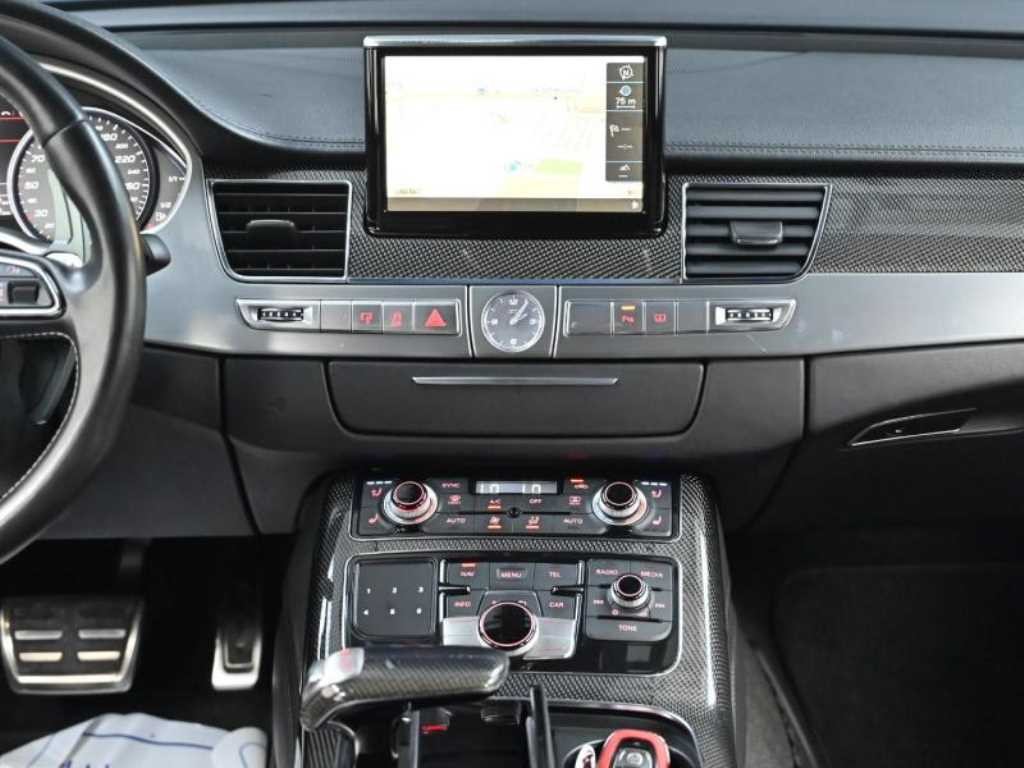 아우디 S8 4.0 TFSI 콰트로 이미지 14