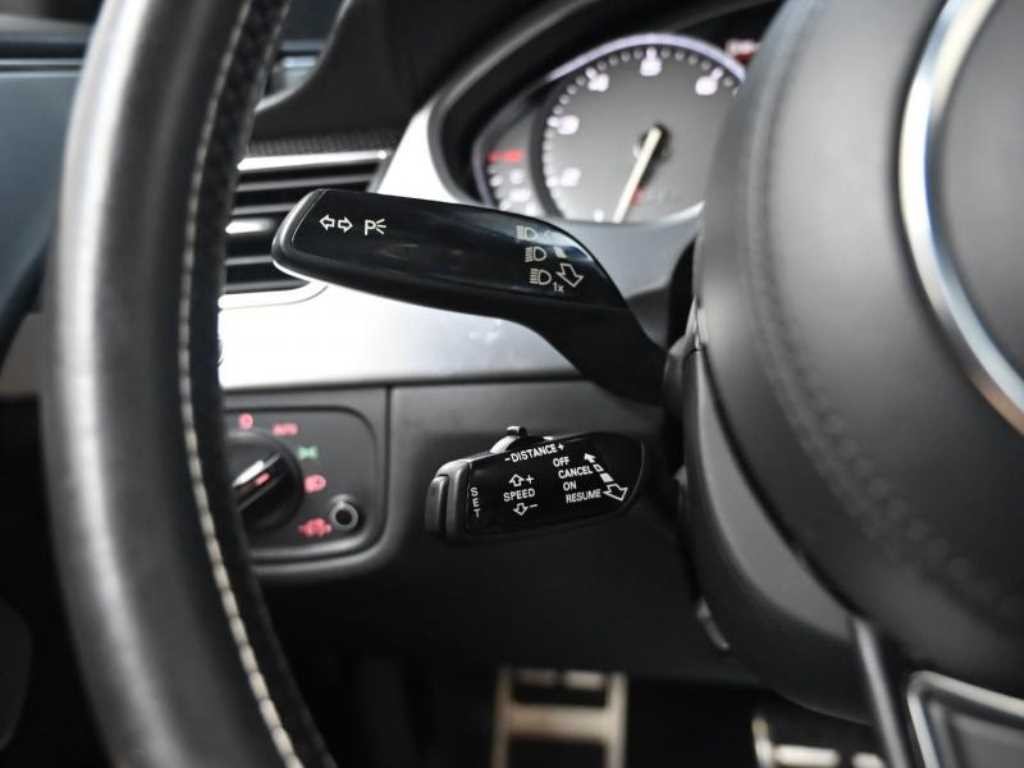 아우디 S8 4.0 TFSI 콰트로 이미지 17
