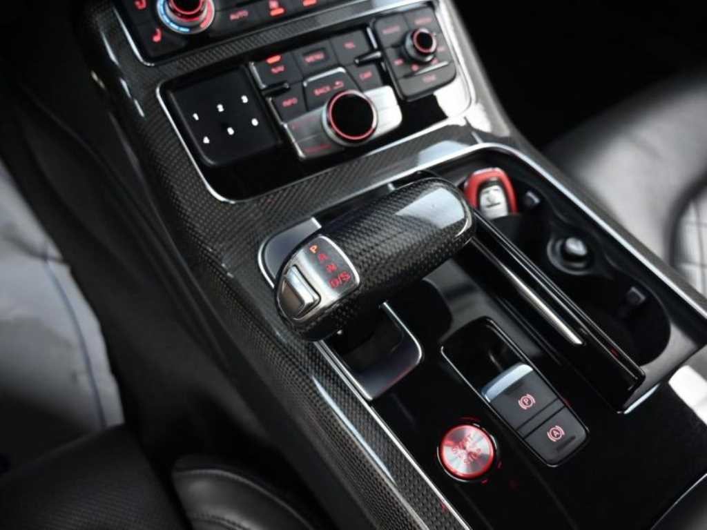 아우디 S8 4.0 TFSI 콰트로 이미지 9