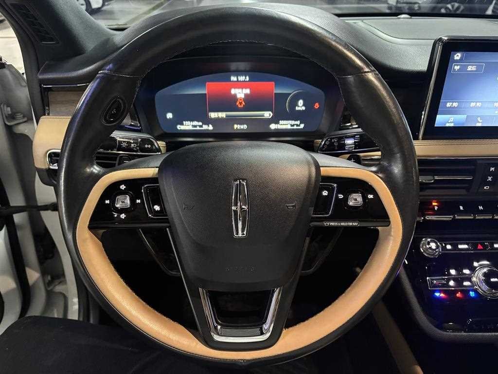 링컨 코세어 2.0 리저브 AWD 이미지 13