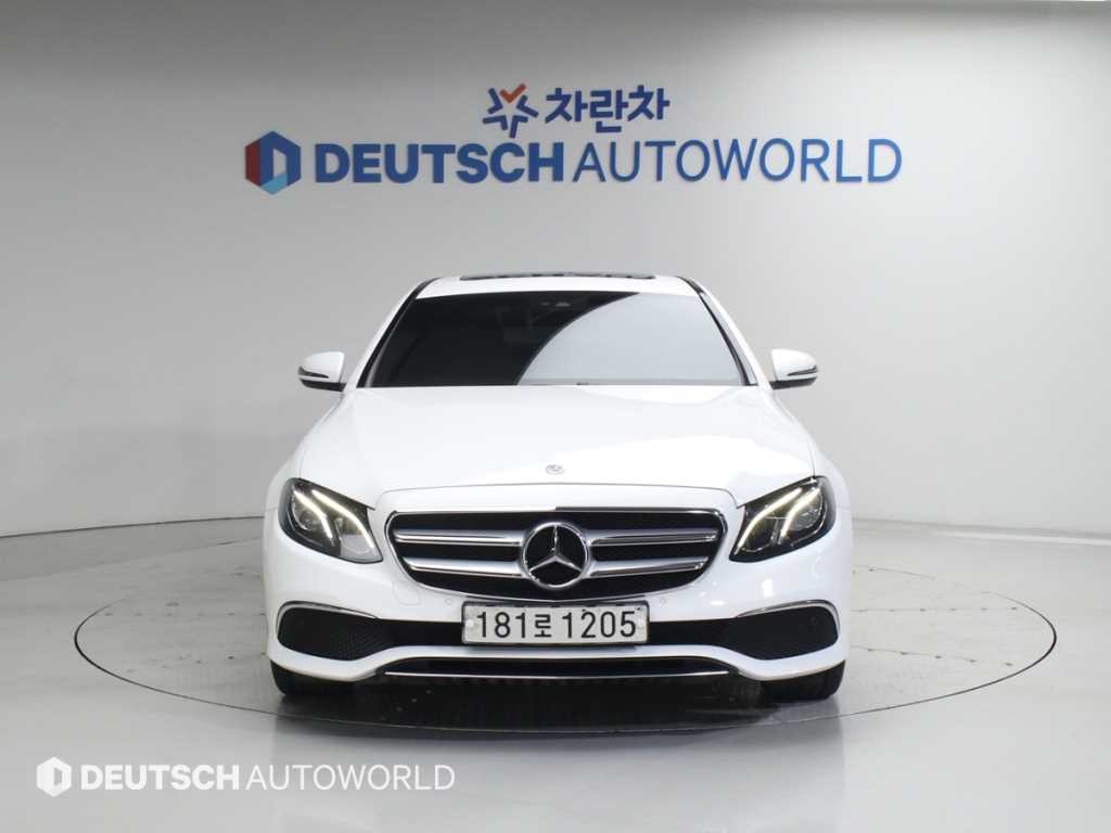 벤츠 E 클래스 E-클래스 W213 E250 아방가르드 이미지 3