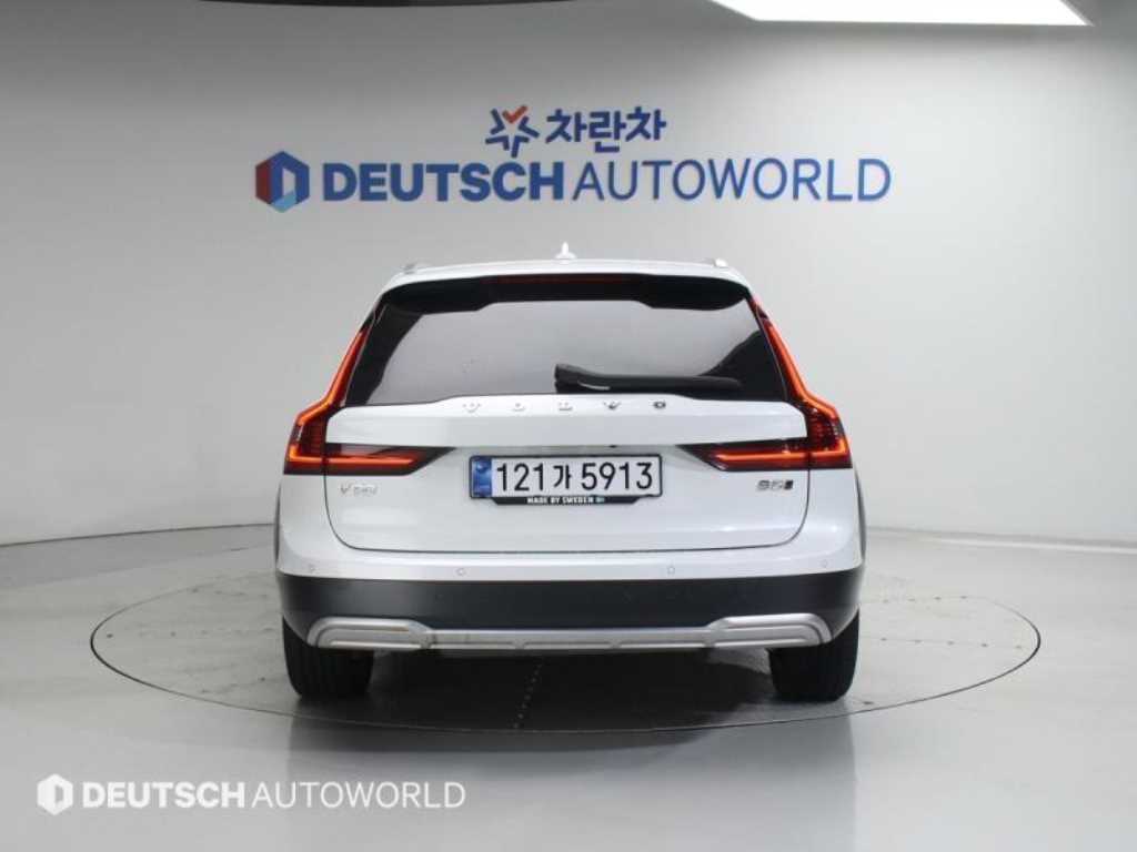 볼보 V90 V90 크로스컨트리 B5 프로 AWD 이미지 4