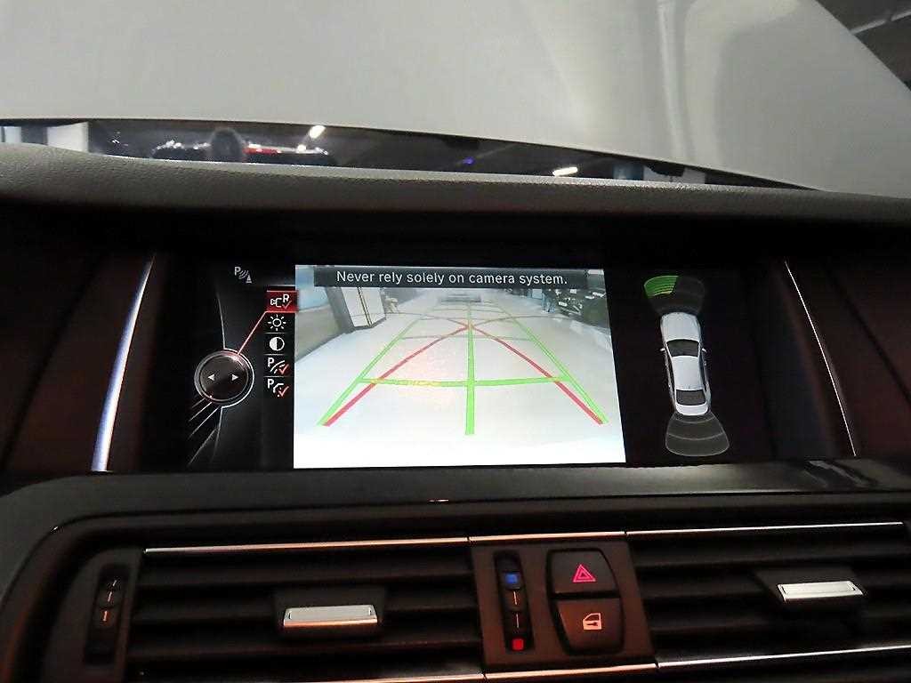 BMW 5시리즈 5시리즈 (F10) 520d 이미지 14