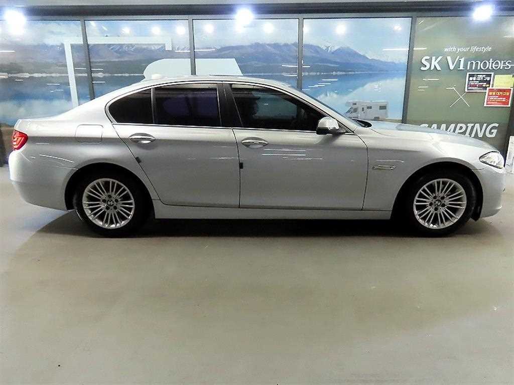 BMW 5시리즈 5시리즈 (F10) 520d 이미지 3