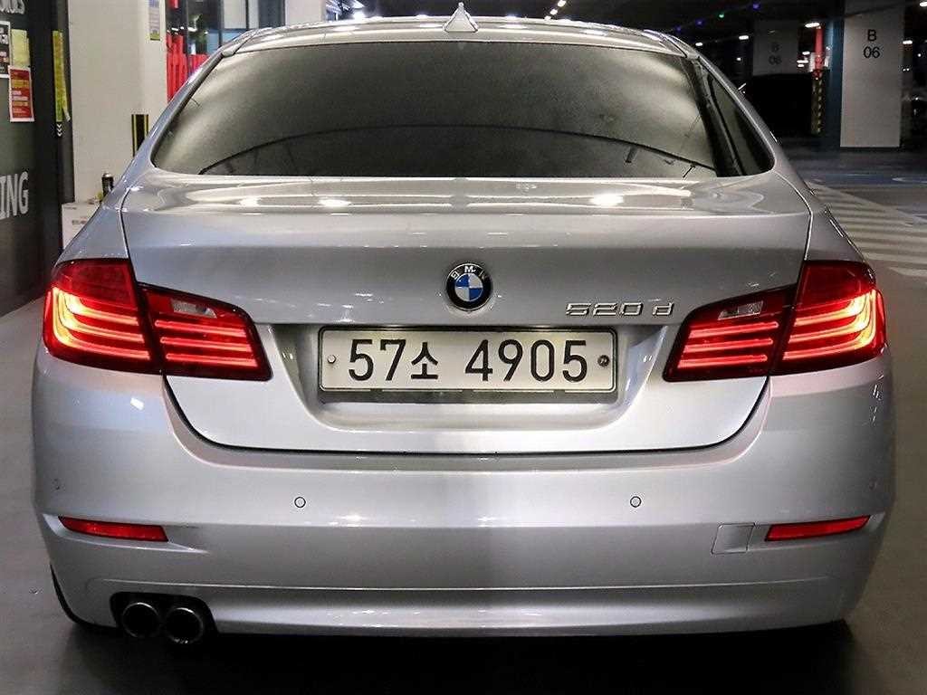 BMW 5시리즈 5시리즈 (F10) 520d 이미지 5