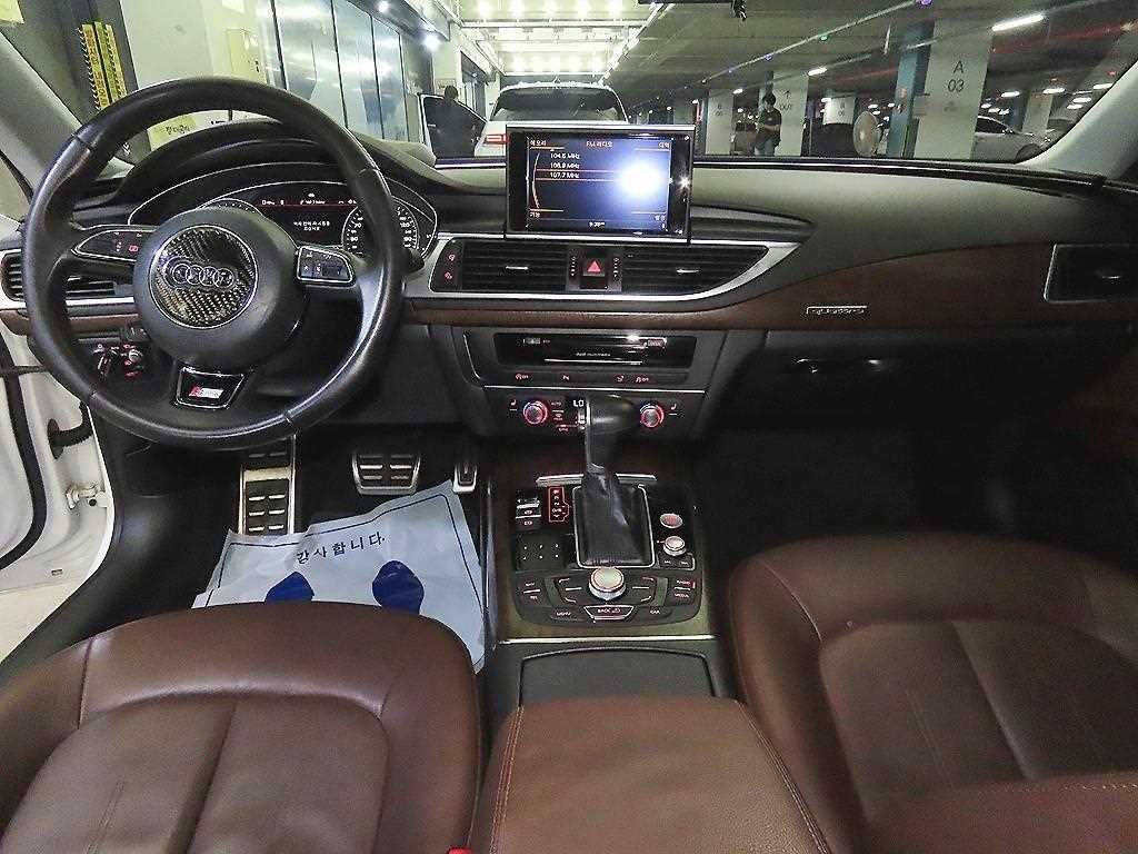아우디 A7 3.0 TDI 콰트로 다이나믹 이미지 10