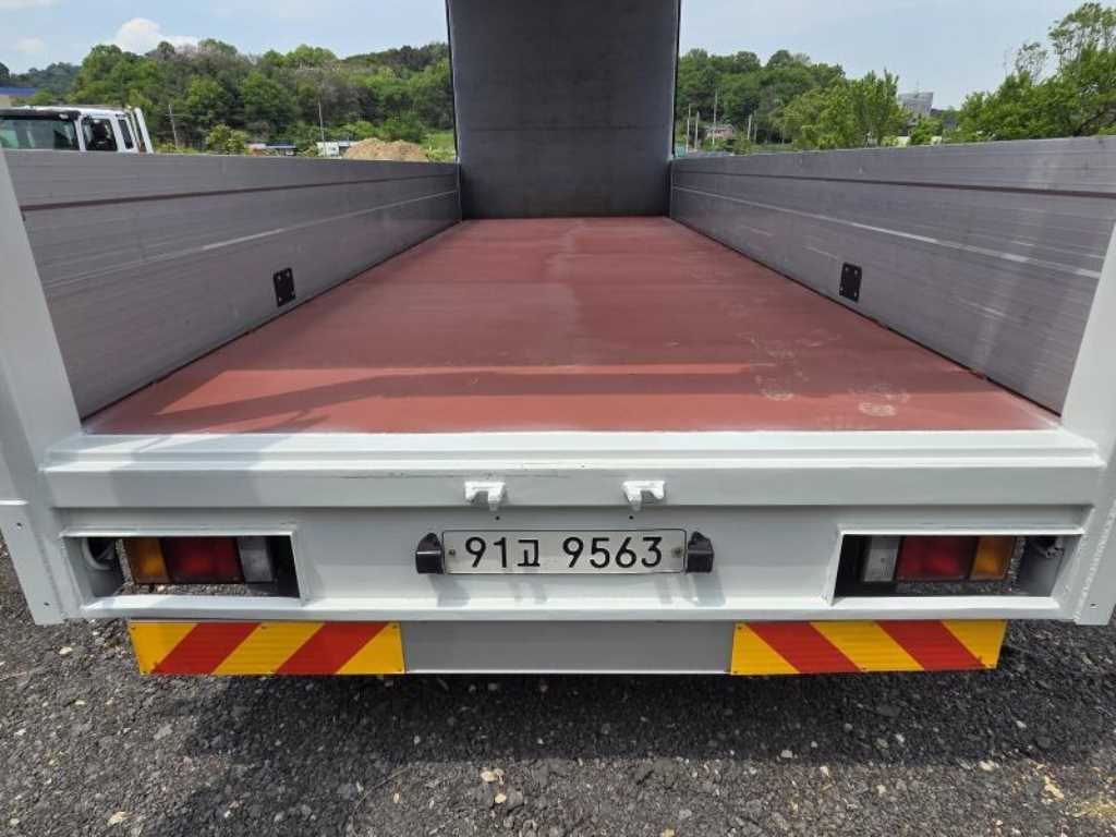 이스즈 엘프 3.5t 이미지 5