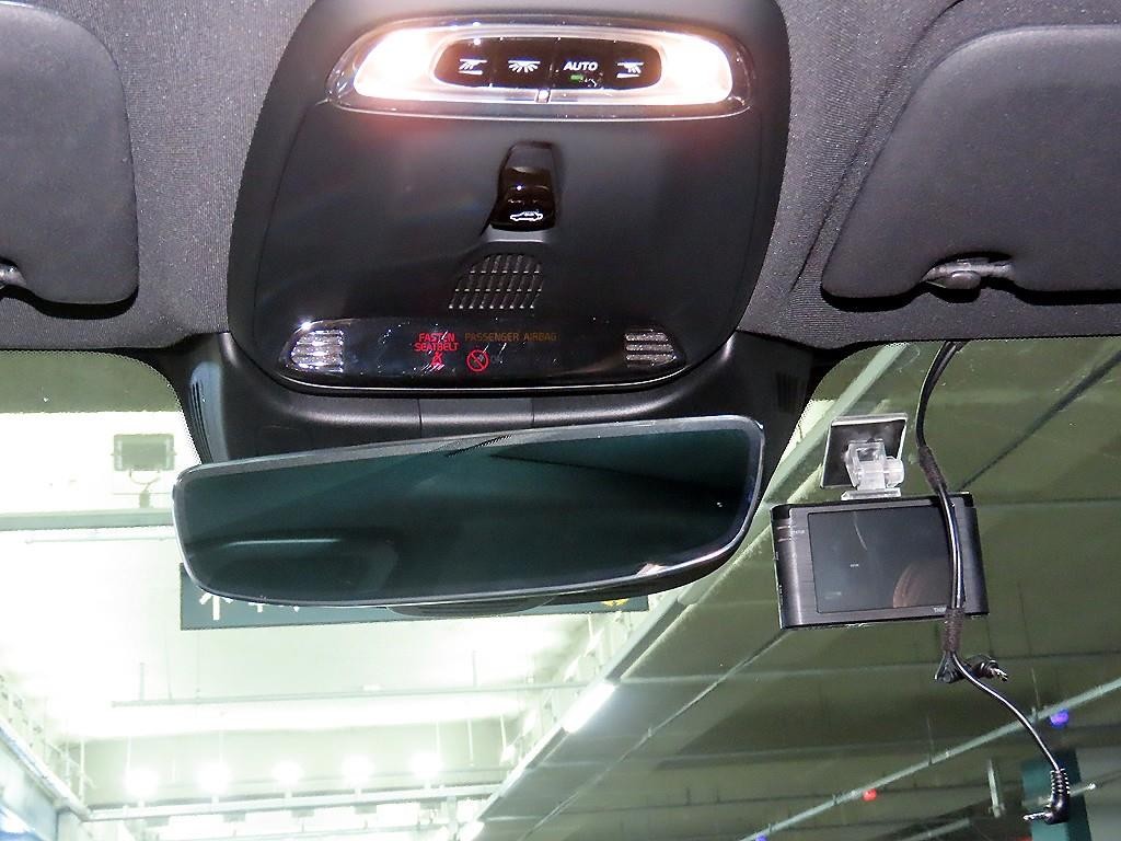 볼보 V60 V60 크로스 컨트리 2세대 2.0 B5 프로 AWD 이미지 15