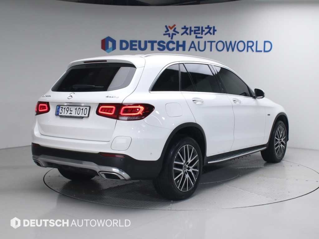 벤츠 GLC 클래스 GLC클래스 X253 GLC 300 e 4MATIC 이미지 2