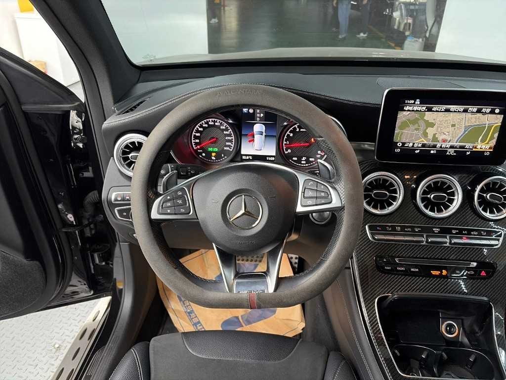 벤츠 GLC 클래스 GLC클래스 X253 AMG GLC 63 4MATIC+ 이미지 9